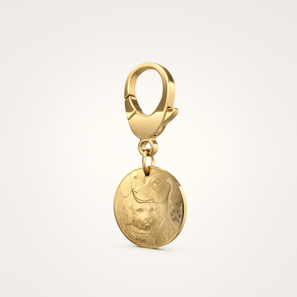Tier-Schmuckanhänger_mit_Karabiner_Guardian_26mm_18_Karat_Gelbgold